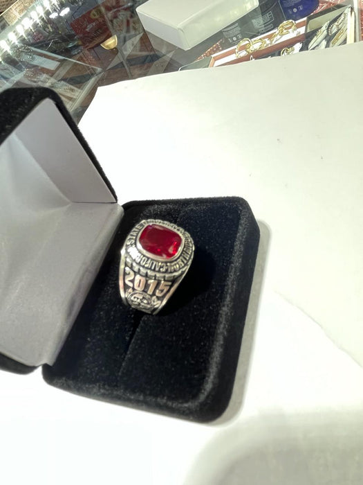 We Make Graduation Rings (Men & Women’s)  starting at: