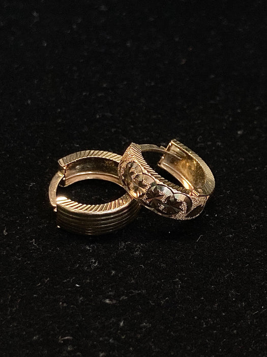 14k Gold “The Switch” Huggie Earrings