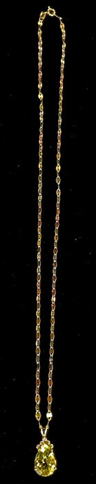 “Tres Oros” 20in. Chain w/ Apatite Stone