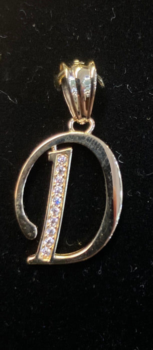 “D” Letter Pendant in 14k Gold