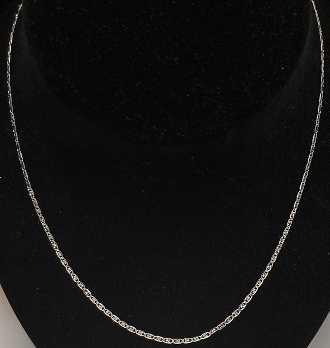 22” 14k White Gold Stamped Valentine