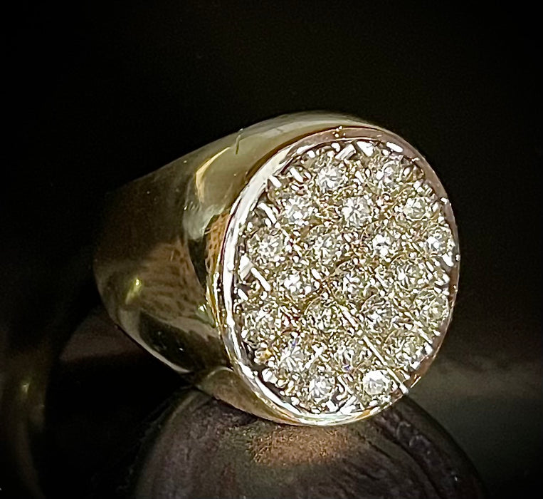 “All Class” Diamond and 14k Gold Ring