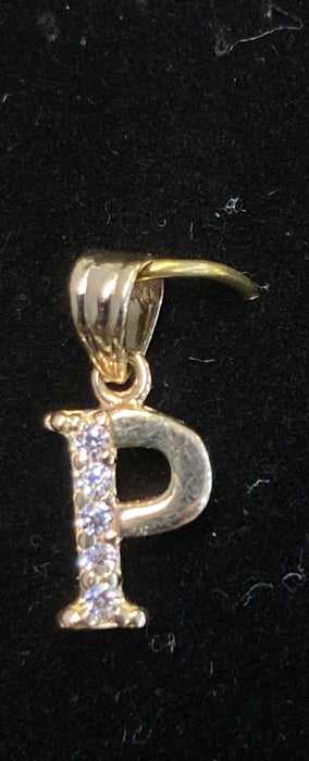 “P” Letter Pendant in 14K Gold