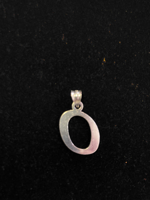 “O” Letter Pendant in Silver