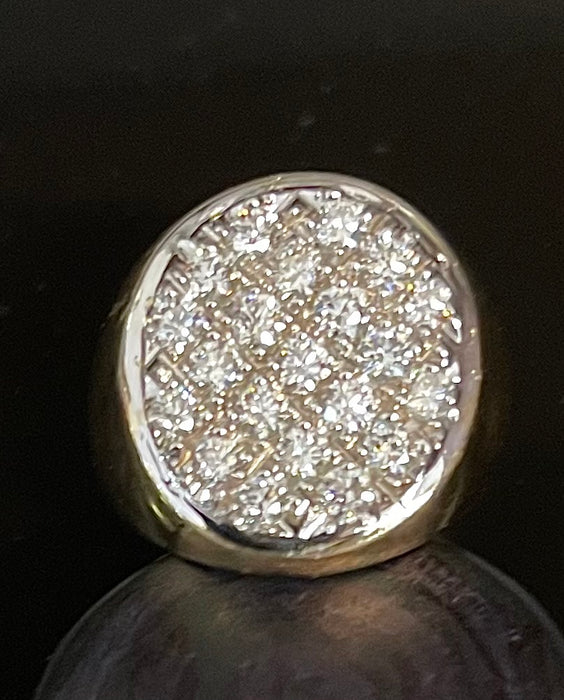 “All Class” Diamond and 14k Gold Ring