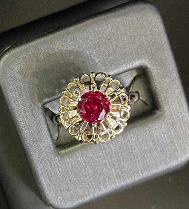 Ruby Red Antique Style 14k Gold Ring