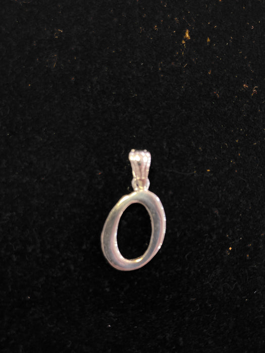 “O” Letter Pendant in Silver